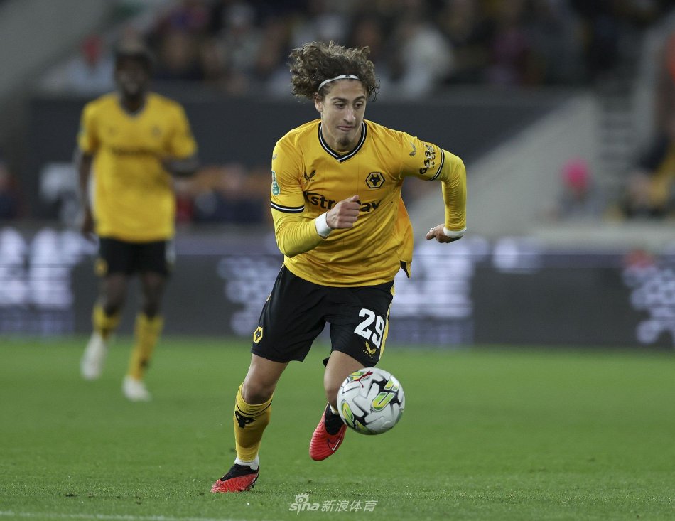 使他不断提 使他不断提