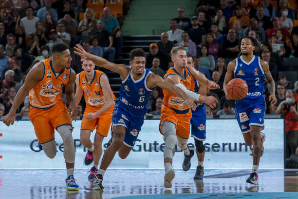 欧冠中的影 欧冠中的影